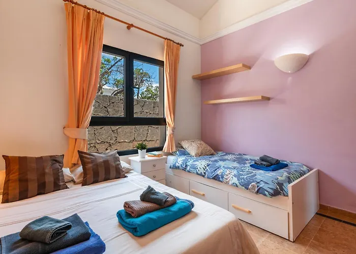 Tania Playa Blanca (Lanzarote)